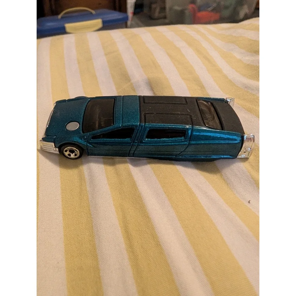 Hot Wheels 2001 hot